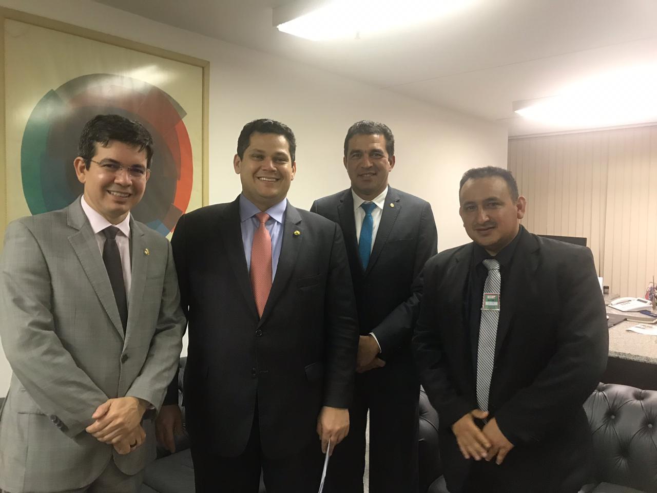 Secretário de Meio Ambiente e Turismo foi á Brasília em busca de recursos para o município.